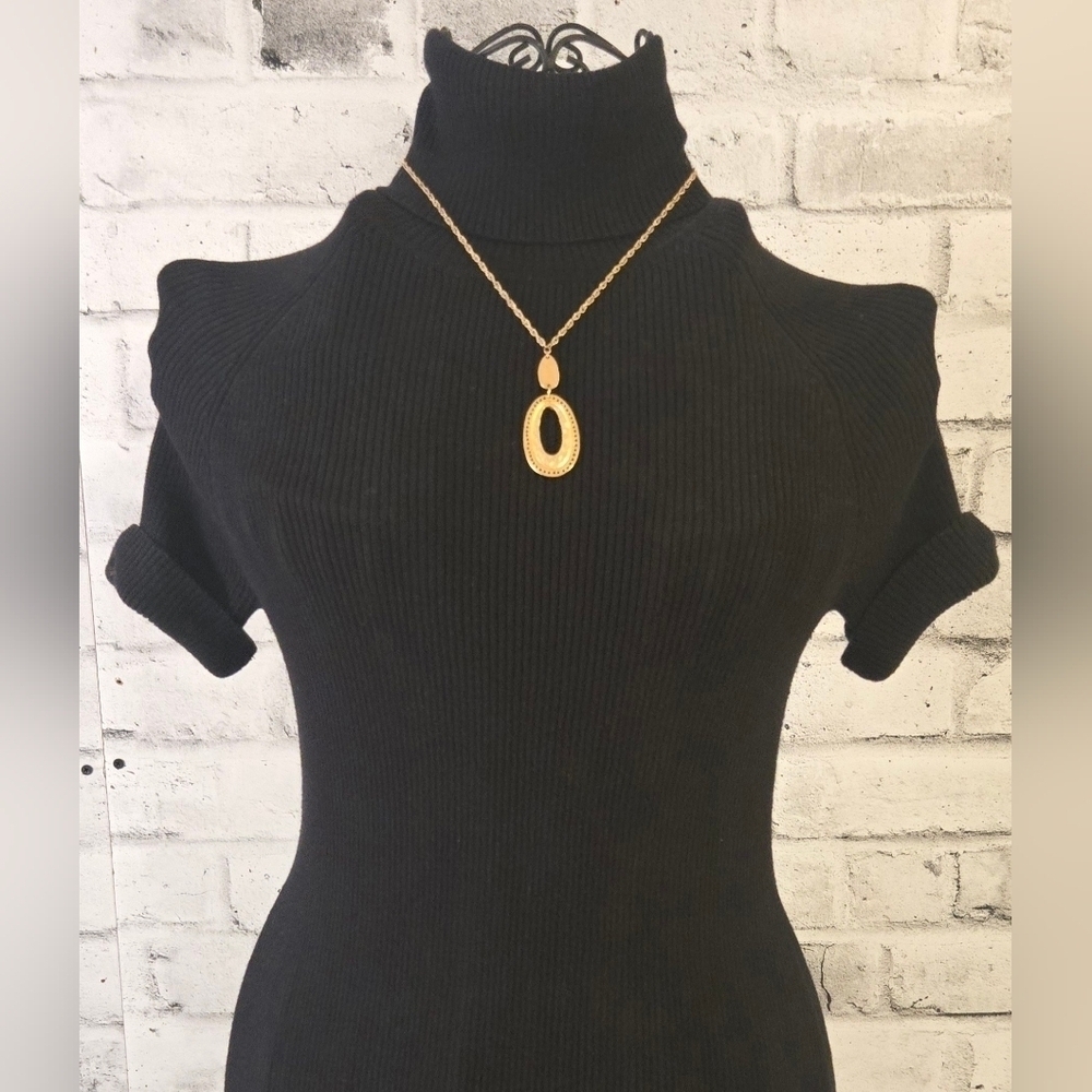 Rachel Vintage Gold Tone Oval Teardrop Pendant Statement Necklace